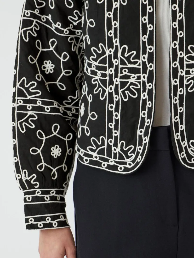 steppjacke_5.webp STEPPJACKE*YAS Clearance