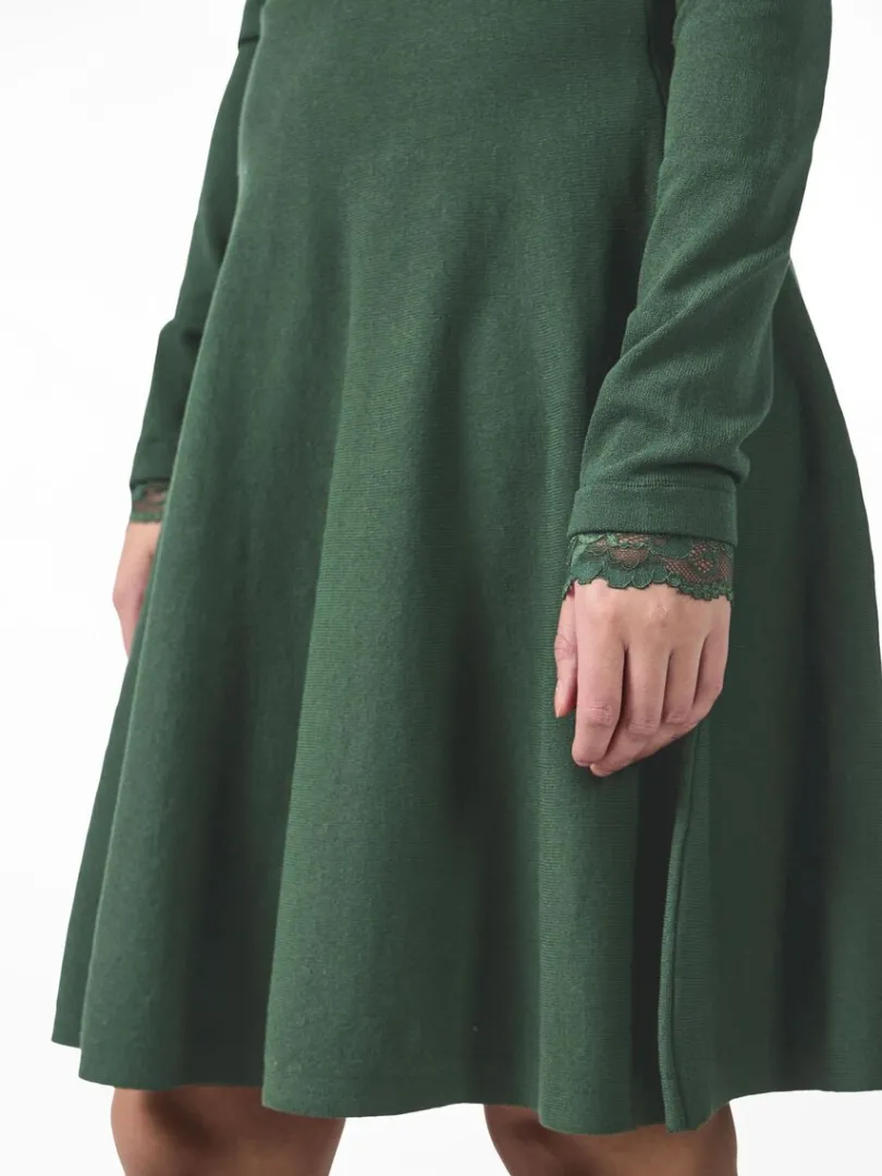 yasbecco_strickkleid_2.webp BECCO STRICKKLEID*YAS Online