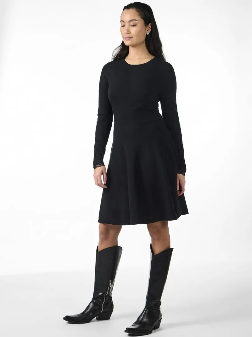 yasbecco_strickkleid_3-1.webp BECCO STRICKKLEID*YAS Cheap