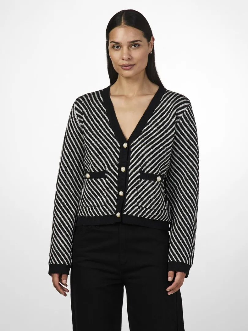 CHARLA STRICKJACKE*YAS New