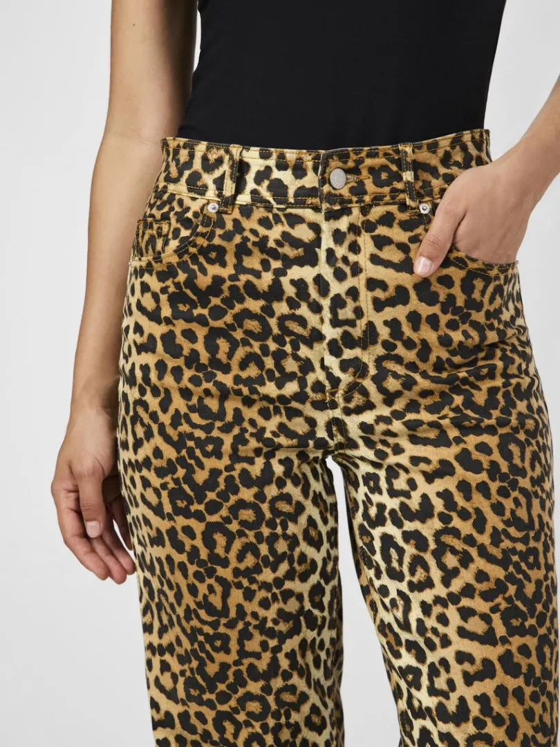 yasleonora_jeans_4-3.webp LEONORA JEANS*YAS Hot