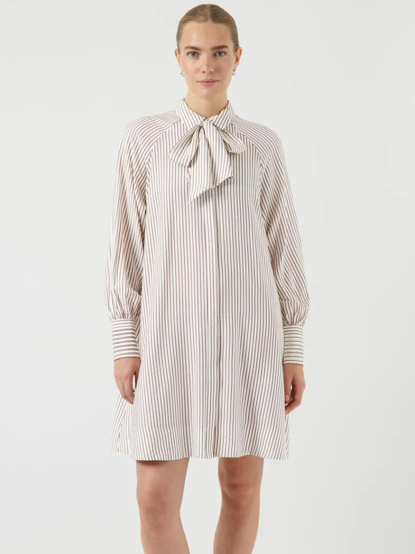 PIL BLUSENKLEID*YAS Online