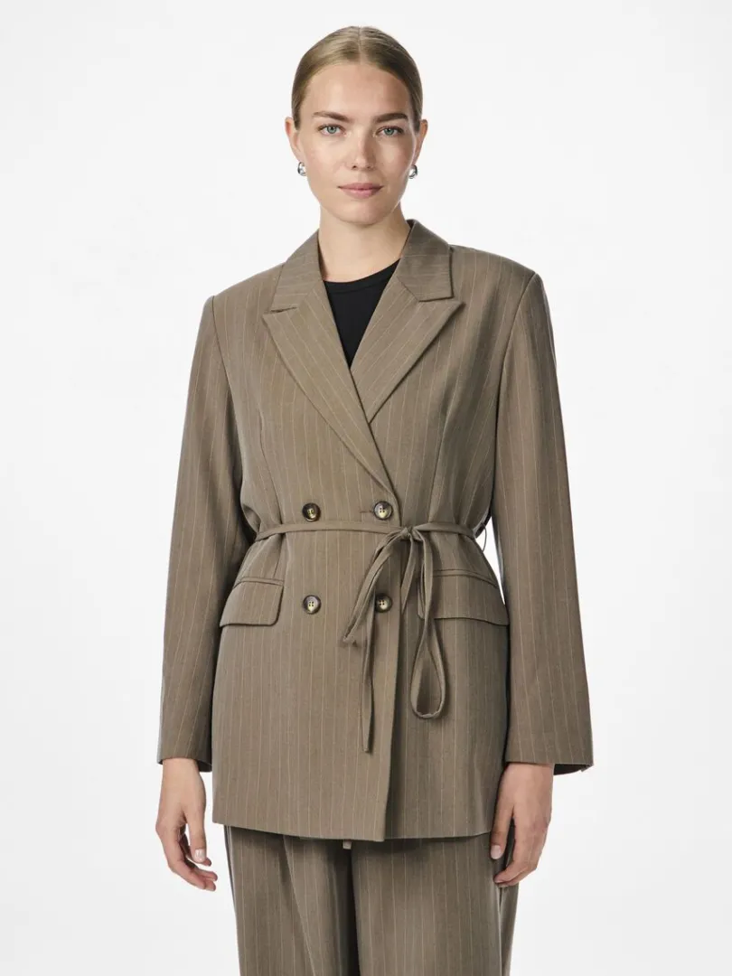 STRALA BLAZER*YAS Store